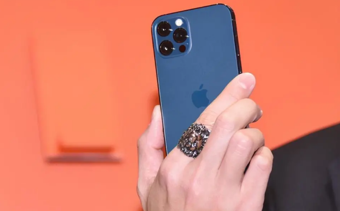 紫金苹果手机维修分享iPhone12系列重启方法教程 